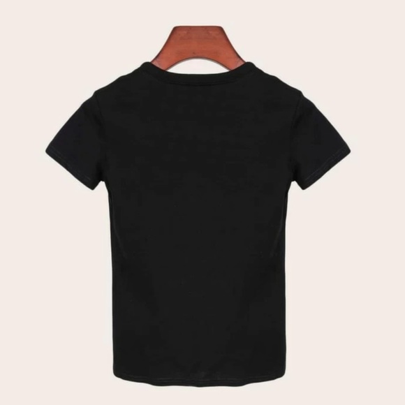 ❤️ 🆕 Love T-Shirt with a Heart - Picture 2 of 6